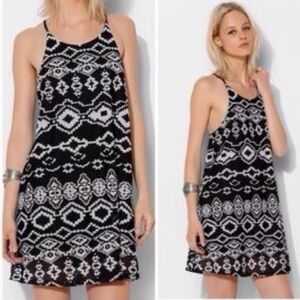 Staring At Stars Women S Black/White Crochet Lined Spaghetti Strap Sheath Dress